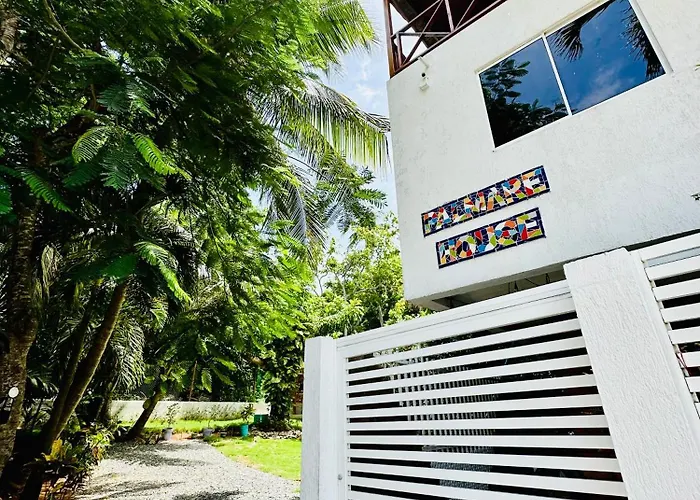 Palmare House